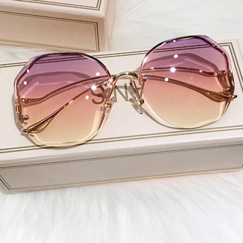 Gradient Sunglasses Water Cut Trimmed Lens