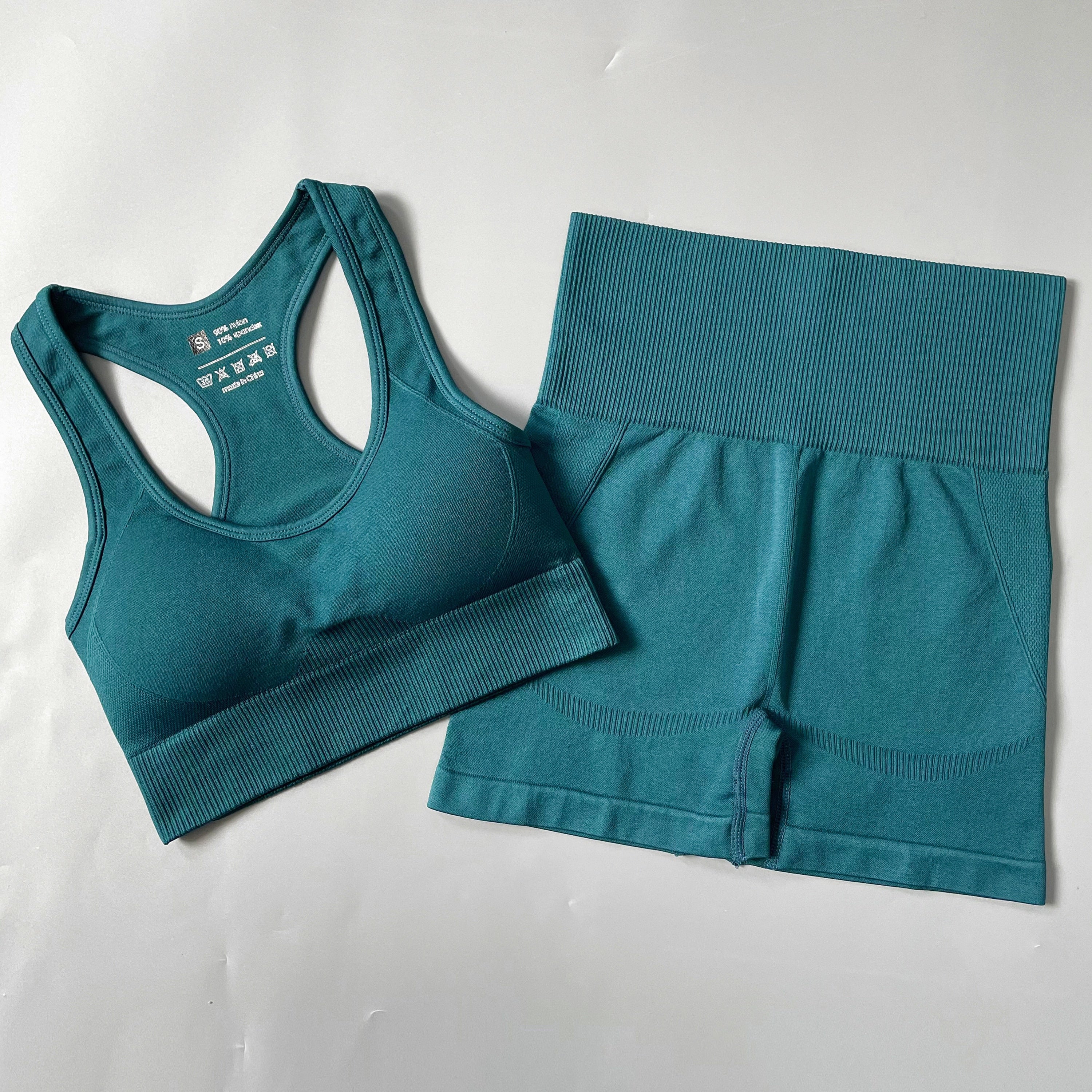 ‘Obsidian’ Seamless sports bra and leggings Yoga Set